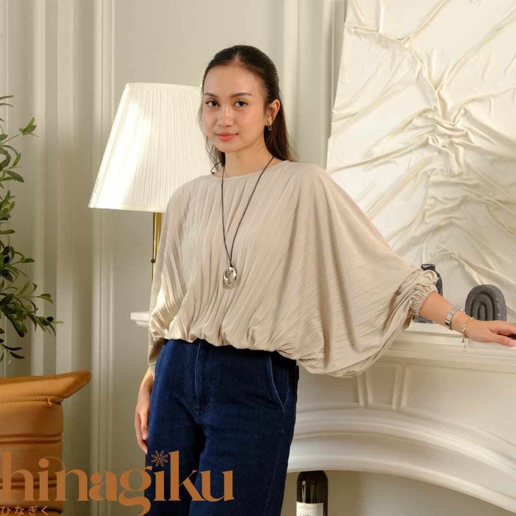 HNGK Kaze Batwing Blouse A07 4