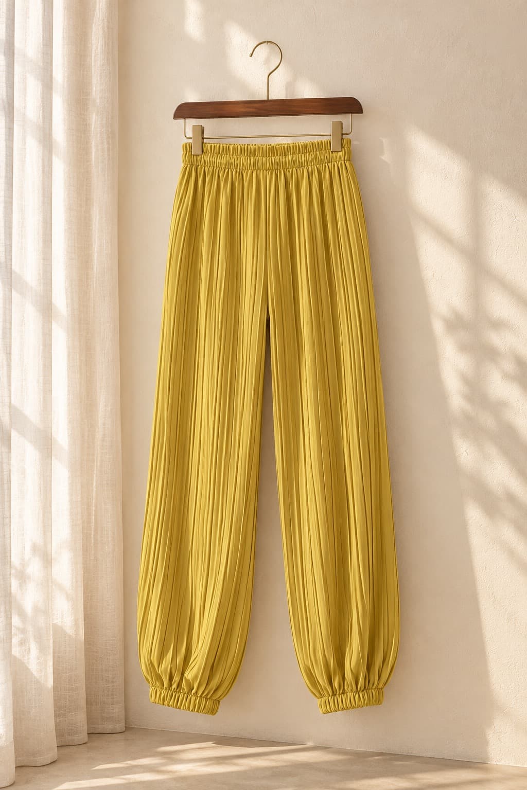 HNGK Pleated Jogger Pants K16