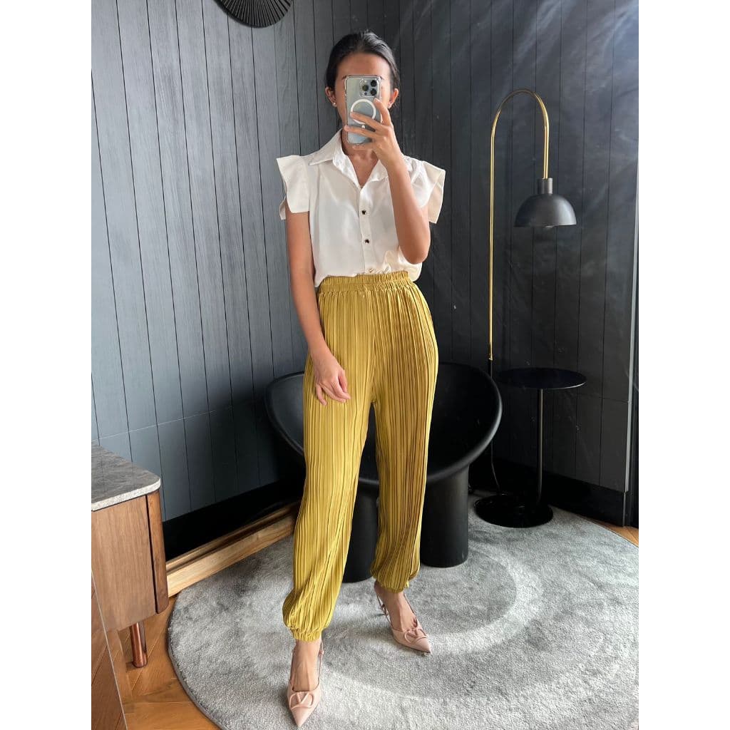 HNGK Pleated Jogger Pants K16 4