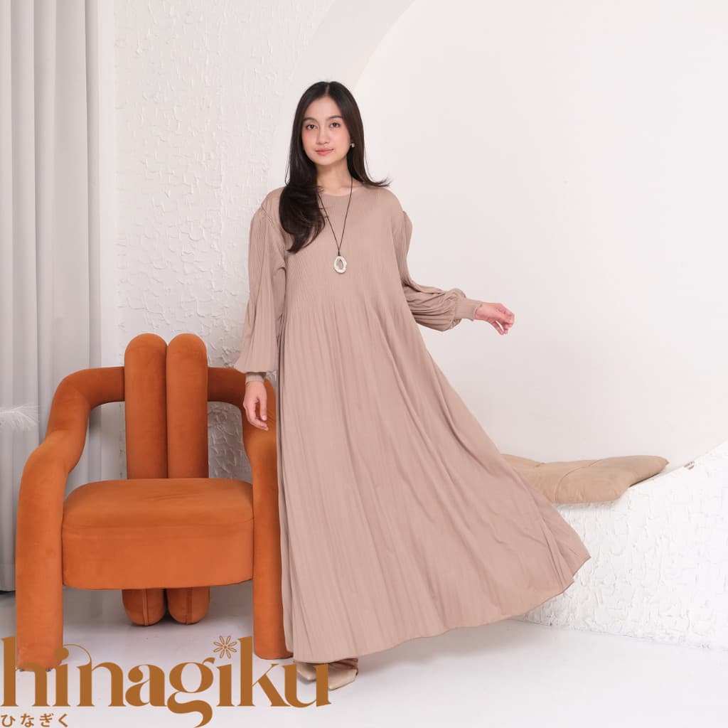 HNGK Pleated Maxi Dress G01 4